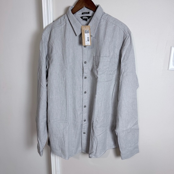 Eddie Bauer Light Gray Casual Button-Down Shirt NWT - Picture 10 of 13